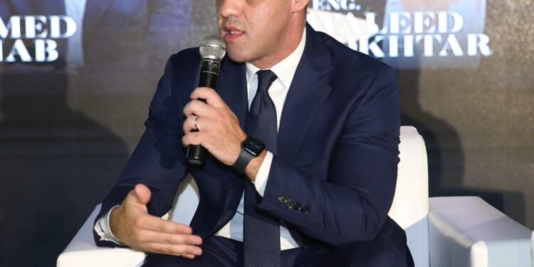 عضو لجنة التطوير العقاري : استقرار سعر الدولار والقضاء على السوق الموازي يدعم فرص التصدير