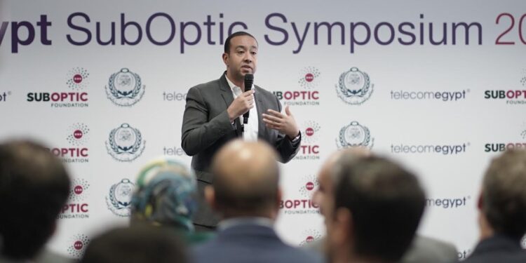 المصرية للاتصالات تدعم تطوير كوادر جديدة في صناعة الكابلات البحرية وتنقل الخبرات العالمية للشباب والخريجين