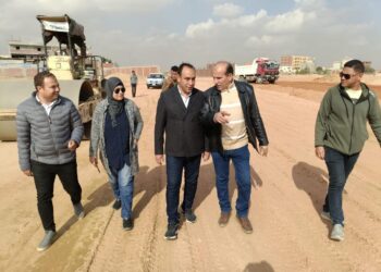 رئيس “جهاز الشروق “: بدء تنفيذ مشروعات المرافق لمنطقة الرابية المضافة للمدينة..واستئناف أعمال الطرق