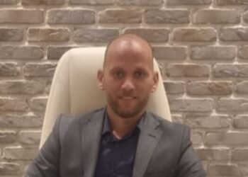 علاء أبو الوفا رئيسا للقطاع التجارى بشركة كرست للتطوير العقارى