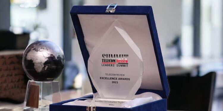 المصرية للاتصالات تحصد جائزة التميز من تيلكوم ريفيو عن تنفيذها أفضل بنية تحتية دولية في أفريقيا