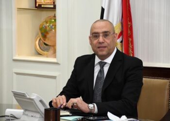 جولة لوزير الإسكان اليوم بمشروعات منطقة الحزام الأخضر بمدينة 6 أكتوبر ومشروعات مدينة السويس الجديدة