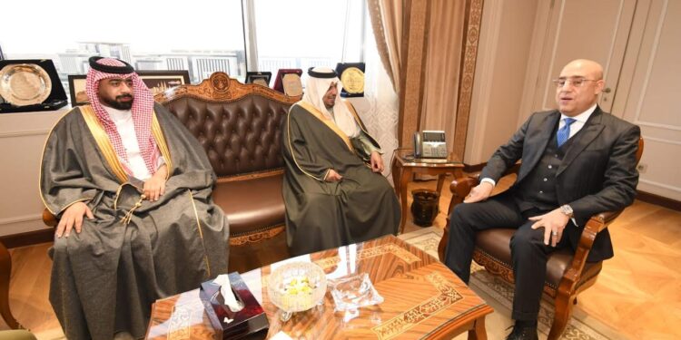 الجزار: لدينا فرص واعدة للاستثمار في المجالات المتنوعة.. ونوفر البيئة الملائمة للمستثمرين وخاصة أشقائنا العرب