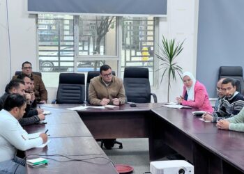 رئيس جهاز العاصمة الإدارية يلتقي ممثلي الشركات المنفذة للحدائق المركزية “النهر الأخضر ” لمتابعة مستجدات المشروع