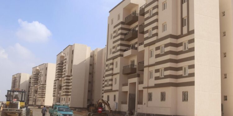 وزير الإسكان يستعرض الموقف التنفيذي لوحدات المبادرة الرئاسية “سكن لكل المصريين ” بعدد من المدن الجديدة