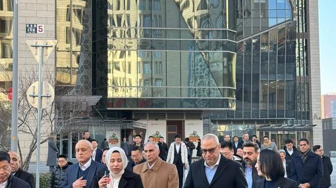 وزير الإسكان يزور عددا من مشروعات مجموعة “CSCEC” الصينية بـ”بكين” للاطلاع على نظم الإدارة والتشغيل والتسويق