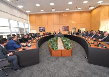 مسئولو “الإسكان” يناقشون مع المطورين العقاريين آليات تنفيذ المبادرة المقترحة لتصدير العقار المصري