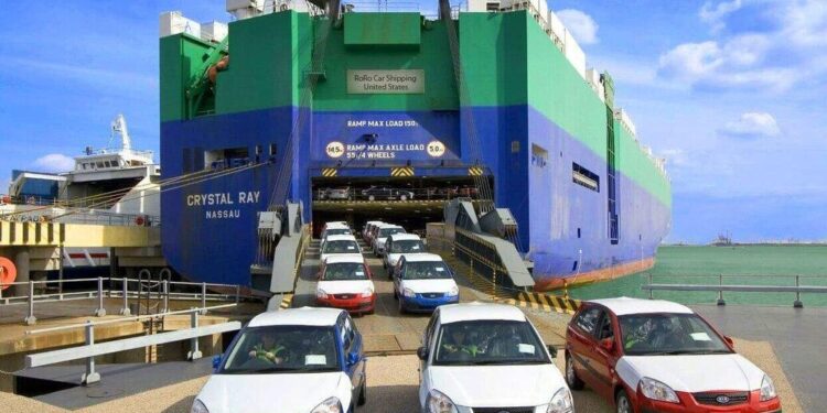 وزيرة الهجرة تعلن:  استجابة لطلبات المصريين في الخارج.. مجلس الوزراء يوافق على مد العمل بقانون “سيارات المصريين بالخارج” لمدة 3 أشهر إضافية