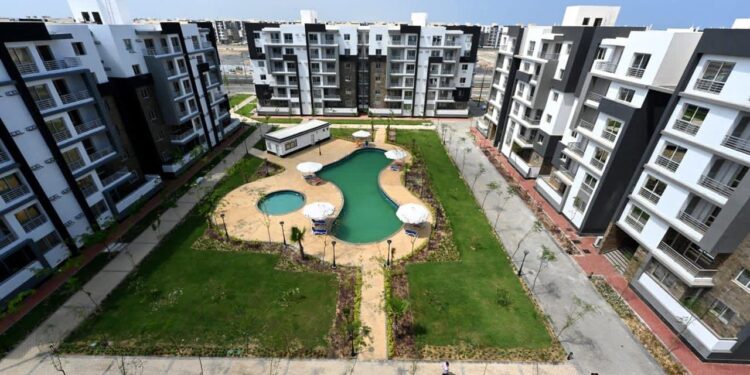 الجزار: تم وجار تنفيذ عشرات الآلاف من الوحدات السكنية بمختلف أنواعها.. وطرح الآلاف من قطع الأراضى السكنية والخدمية