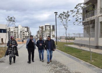 مسئولو ” الإسكان ” يتابعون سير العمل بـ 2664 وحدة بمشروع جنة 2 بمدينة الشيخ زايد