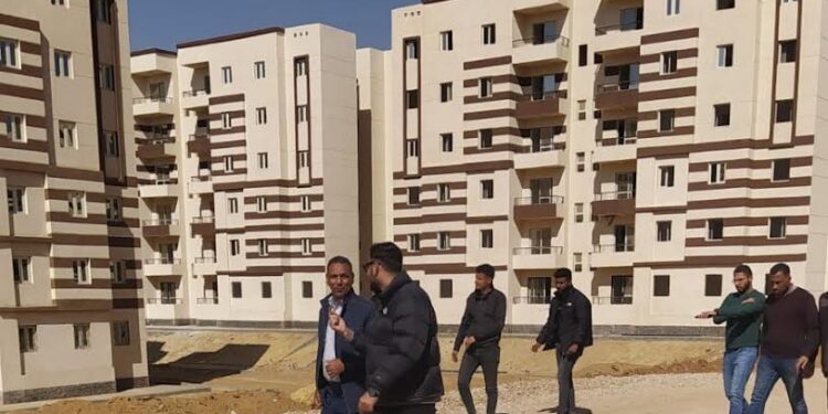 ” الإسكان “: جولات مكثفة لمسئولي مدن 6 أكتوبر وحدائق العاصمة والعاشر والسويس والمنيا الجديدة بالمشروعات الجارية