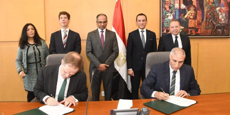 “الإسكان”: توقيع مذكرة تفاهم للتعاون في مجال المدن والبنية التحتية المستدامة مع السفارة البريطانية بالقاهرة