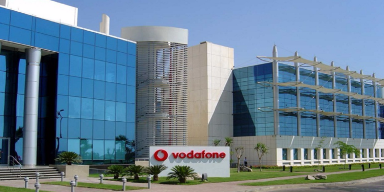 فودافون مصر تعتزم رفع حصتها في بيي ومصاري إلى 20%