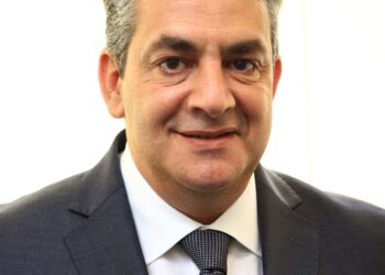 تتويجًا لـ 25 عامًا من الخبرات “تامر مجدي” رئيسًا لمجلس إدارة “أسمنت سيناء”