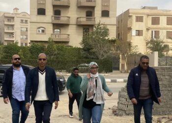 رئيس جهاز ” القاهرة الجديدة ” يتفقد مشروعات التطوير والطرق بالتجمعين الأول والثالث والامتداد الشرقي