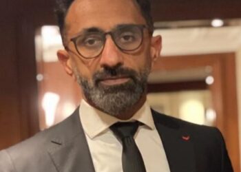 «وسام طايل» يقترح إتاحة شراء الأراضي للمطور العقاري المحلي بالدولار من الداخل لمواجهة السوق السوداء