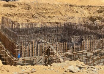 رئيس جهاز القاهرة الجديدة يتفقد محطة الصرف الصحى رقم 11 وخط طرد لخدمة منطقة الأندلس وامتدادها