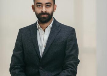  أحمد قدرى : توطين الصناعة واستمرار الإنتاج ” كلمة السر ” لاستقرار سعر الصرف فى السوق المصرى