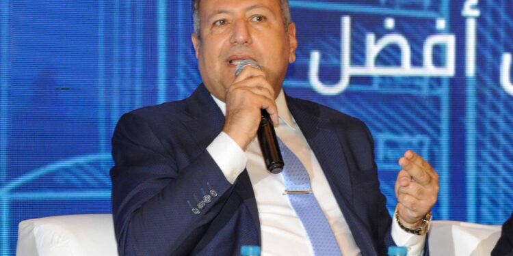 طارق شكري: التوسع في تصدير العقار يبدأ بوجود كيان قانوني له سلطة حقيقية مسئول عن الملف