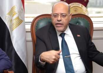 وزارة العمل تُعلن عن بدء إجراءات سفر شباب تقدموا على فرص عمل وفرتها “الوزارة” في ” البوسنة والهرسك “..