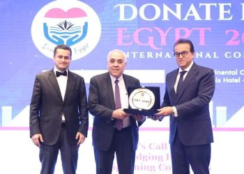 *رئيس الوزراء يلتقي بأبرز علماء العالم في مجال زراعة الأعضاء خلال الحفل الختامي للمؤتمر الدولي لمؤسسة “تبرع مصر حياة”*