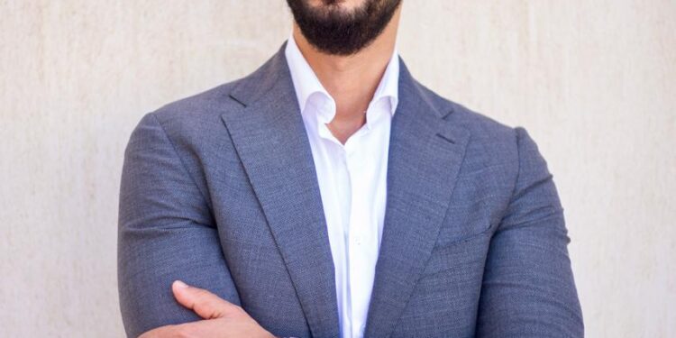 محمد عامر : ” رأس بناس ” ليست الوحيدة ومصر مليئة بالفرص الجاذبة للاستثمار بساحل البحر الأحمر