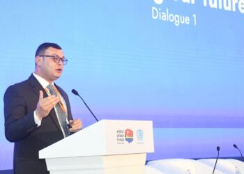 وزير الإسكان يشارك بالجلسة الحوارية تحت عنوان “مستقبل الإسكان” ضمن فعاليات اليوم الثانى للمنتدى الحضرى العالمى