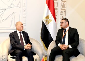 وزير الإسكان ومحافظ القاهرة يتابعان موقف تنفيذ مشروعات إحياء القاهرة التاريخية.. ومشروعات التطوير بالمحافظة