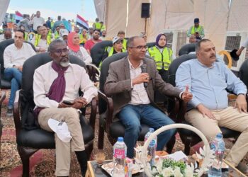 نائب وزير الإسكان والمرافق والمجتمعات العمرانية يزور محطة معالجة كيمان المطاعنة وخط السيب النهائي الجاري تنفيذهما ضمن برنامج الصرف الصحي المتكامل في بعض المناطق الريفية بصعيد مصر