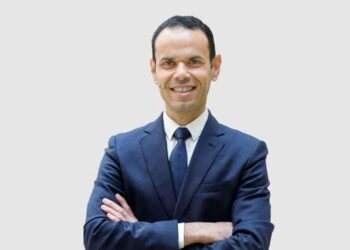 العسال في قبضة القضاء: اتهامات بتزوير توكيلات للاستيلاء على مصر إيطاليا