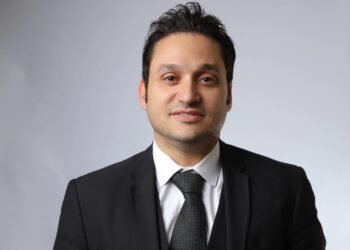 إيهاب عمر : تصدير العقار فرصة ذهبية لجذب العملة الأجنبية لمصر