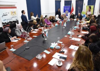 *محافظ البحيرة ورئيس “القابضة للمياه” يشهدان توقيع بروتوكول لتوصيل مياه الشرب للأسر الأكثر احتياجًا بالمحافظة*