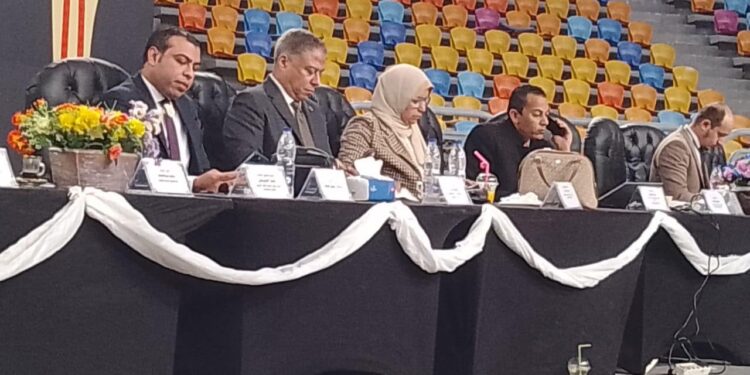 وزير الإسكان: بيع وحدات سكنية كاملة التشطيب بامتداد الحى الثاني بمدينة العبور