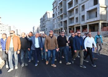 وزير الإسكان يتفقد الحي اللاتيني والمدينة التراثية و”سكن لكل المصريين” بمدينة العلمين الجديدة