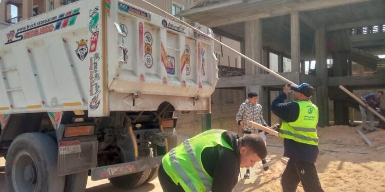 جهاز مدينة 6 أكتوبر ينفذ عدة إزالات لمخالفات بناء في حملات مكبرة