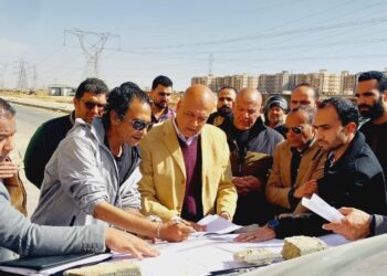 مسئولو “الإسكان” يتفقدون سير العمل  بالمشروعات السكنية بمدينة بدر