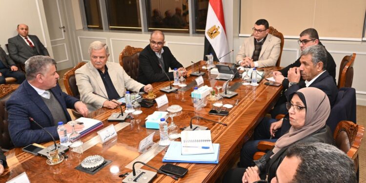 وزير الإسكان يتابع موقف المشروعات التي يتم تنفيذها ضمن المبادرة الرئاسية “حياة كريمة”