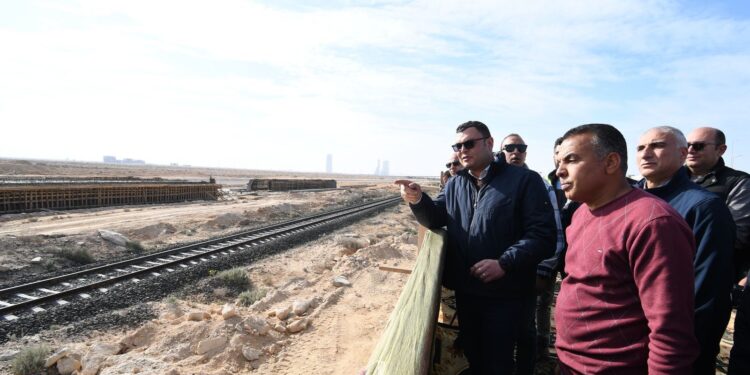 وزير الإسكان يتفقد مشروع “سكن لكل المصريين” و”كوبري C3″ و”الجراج بالمدينة التراثية” بالعلمين الجديدة