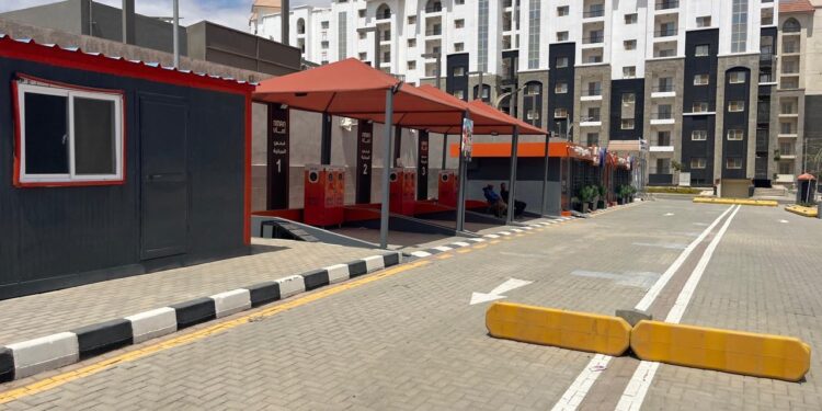 رئيس جهاز العاصمة الإدارية يعلن توفير خدمات المرور بالوحدة التي تم تشغيلها بالحي السكنى الثالث R3