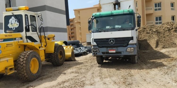 وزير الإسكان يتابع أعمال تنفيذ الوحدات السكنية بمشروع “ديارنا” والخدمات بمدينة دمياط الجديدة