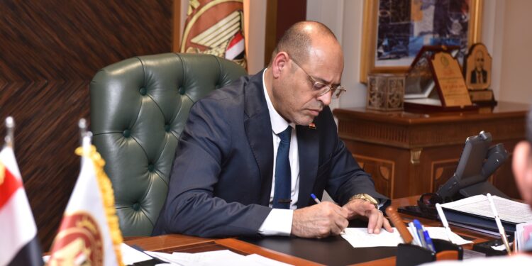 وزير العمل: الخميس المقبل إجازة مدفوعة الأجر للعاملين بالقطاع الخاص بمناسبة عيد العمال