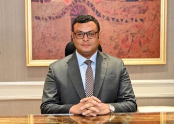 وزير الإسكان يتابع تنفيذ مشروع “ديارنا” بمدينة برج العرب الجديدة