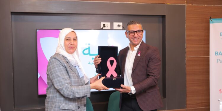 ” رويال ” للتطوير العقارى توقع بروتوكول تعاون مع ” بهية ” لدعم محاربات سرطان الثدى