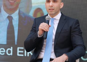 محمد الخولى – رئيس قطاع التسويق بشركة اكام للتطوير العقارى  الابتكار والتكنولوجيا فى مجال التطوير العقارى أصبحت أمراً حتميا وتوجه أساسي للدولة فى تشييد المدن الجديدة