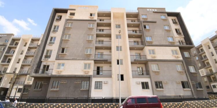 وزير الإسكان يتفقد مشروع “سكن مصر”بأرض المعارض بالقاهرة الجديدة