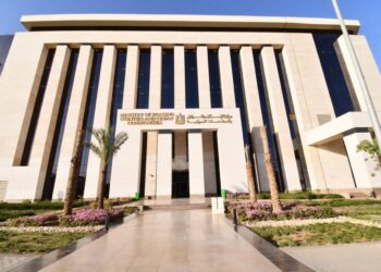 “الإسكان”: طرح محال وصيدلية وقطع أراضٍ “ورش حرفية” للبيع بمدينتي برج العرب والفيوم الجديدتين