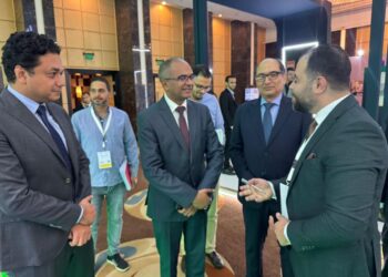 “إسماعيل” يؤكد حرص وزارة الإسكان على مواكبة التكنولوجيا الحديثة ودعم التطوير المستمر