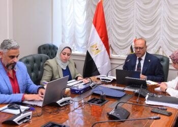 توجيه جديد من وزير العمل لتوفير فرص عمل للشباب المصري في الخارج.. تفاصيل