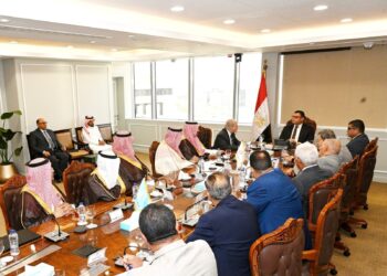 وزير الإسكان يستقبل وفدا من وزارتي “الاستثمار” و”البلديات والإسكان” وهيئة المقاولين بالمملكة العربية السعودية لمناقشة مجالات التعاون المشترك وتبادل الخبرات