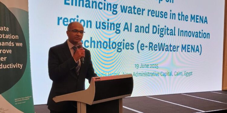 قانون لتنظيم المياه ومحطات للتحلية.. نائب وزير الإسكان في ورشة عمل يستعرض جهود مصر في قطاع مياه الشرب والصرف الصحي